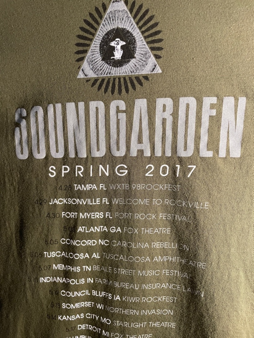 NWOT Soundgarden Spring 2017 Tour Tee (XL) - Picture 5 of 7